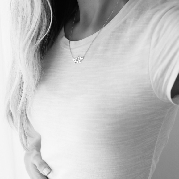 Lotus Necklace | 925 Silver - Picture 2 of 6
